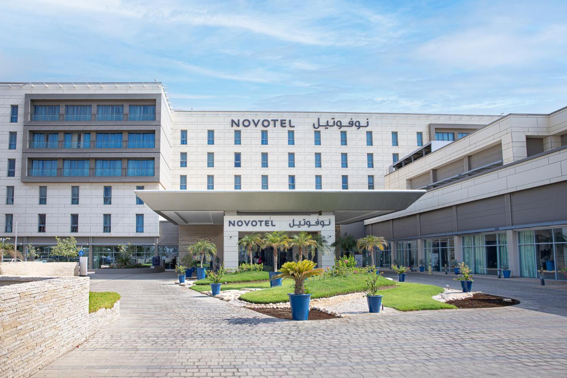Novotel Muscat Airport Dış mekan fotoğraf