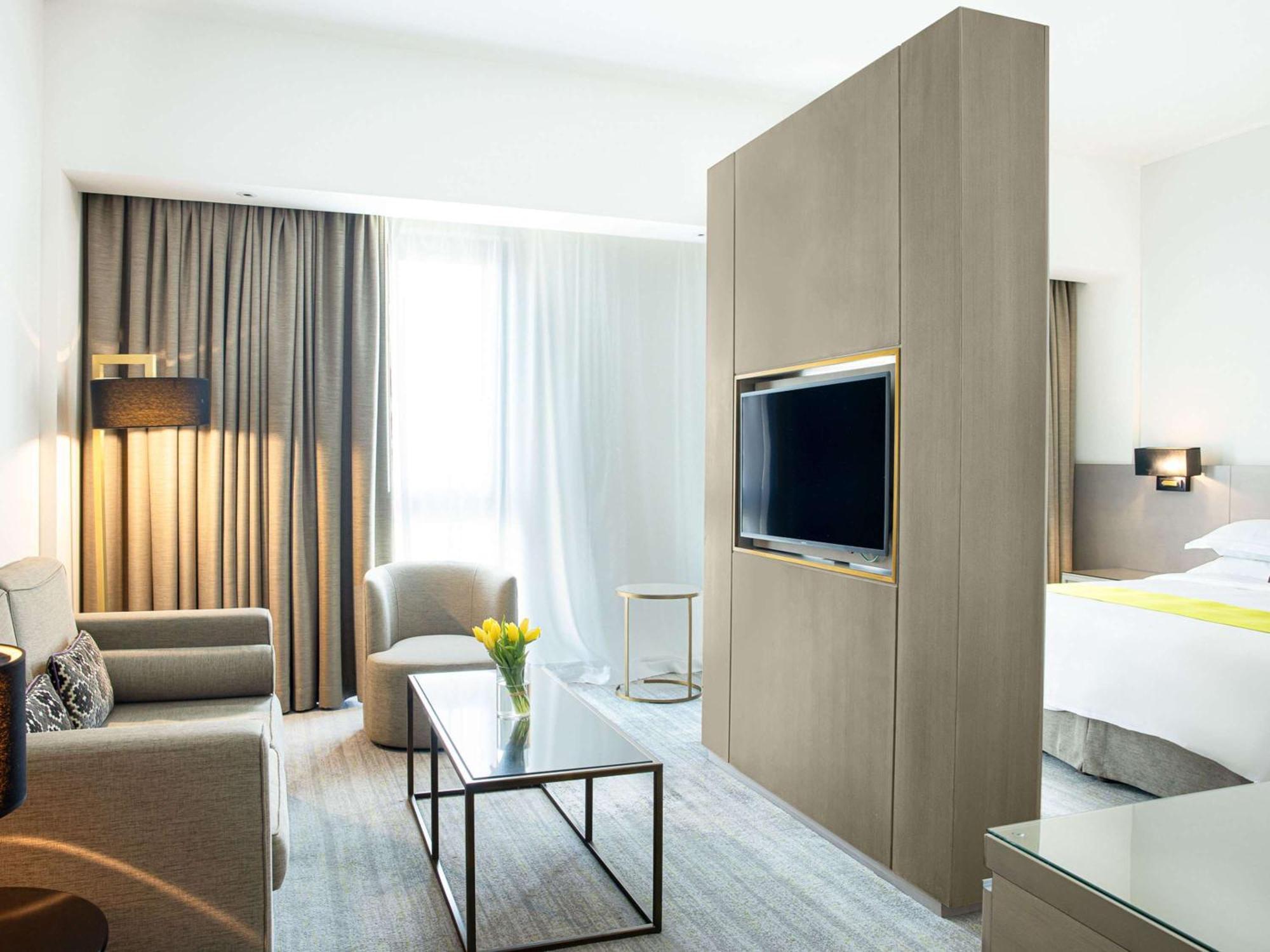 Novotel Muscat Airport Dış mekan fotoğraf