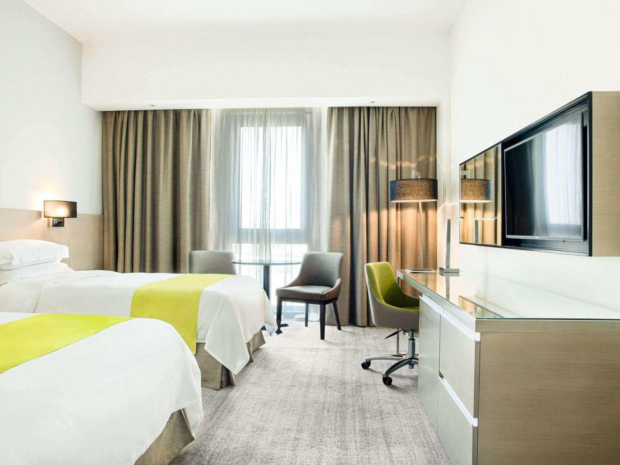 Novotel Muscat Airport Dış mekan fotoğraf